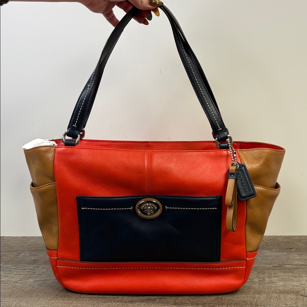 Coach Carrie Tote in SV Vermillion Multicolor – NWT